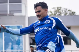 Cruzeiro pode ter terceiro reserva na lateral contra o Vitória - Imagem