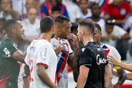 David Duarte é suspenso por 4 jogos após acusar roubo em Bahia x Palmeiras - Imagem