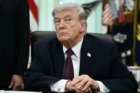 Donald Trump é retirado às pressas de jantar na Casa Branca após tiros - Imagem