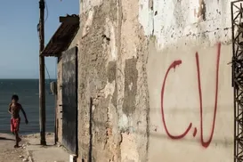 TV Justiça? Vítima é julgada pelo CV em tribunal do crime por vídeo - Imagem