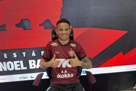 Erick celebra fase do Vitória e sonha com Libertadores: "Por que não?" - Imagem