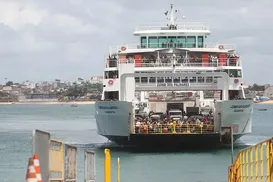 Filas intensas no ferry-boat e rodovias marcam retorno após feriadão - Imagem