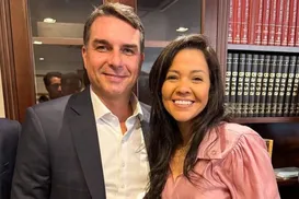 Flávio Bolsonaro pode ter vereadora mais votada do Nordeste como vice - Imagem