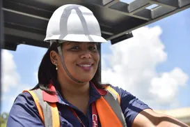 "Foque no seu sonho": Conheça Érica, a mulher que herdou a profissão do pai - Imagem