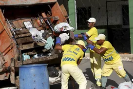 Garis podem ter piso salarial fixado em mais de R$ 3 mil na Bahia - Imagem