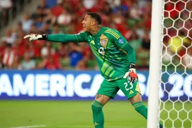 Goleiro descartado pelo Bahia sofre goleada humilhante pela Costa Rica - Imagem