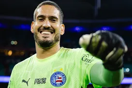 Goleiro Ronaldo detalha lesão e responde sobre retorno aos gramados - Imagem