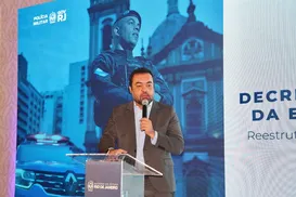 Governador do RJ decide renunciar para evitar cassação - Imagem