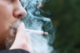 Governo aprova lei que impede venda de cigarro a nascidos após 2009 - Imagem