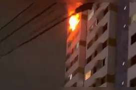 Incêndio atinge apartamento e assusta moradores em bairro de Salvador - Imagem