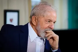 Lula desiste de ir ao Chile e evita encontro com Flávio Bolsonaro - Imagem