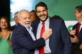 Lula pode segurar indicação ao STF após reprovação de Messias, diz Wagner - Imagem