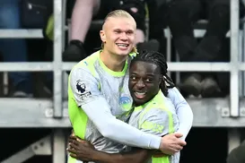 Manchester City vence e assume a liderança do Campeonato Inglês - Imagem