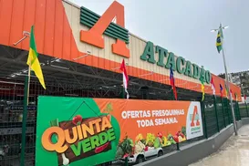 Membros de torcida do Vitória causam tumulto em mercado de Salvador - Imagem