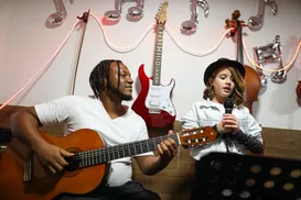 Michael Jackson vive! Crianças e adultos mantêm o legado do astro na Bahia - Imagem