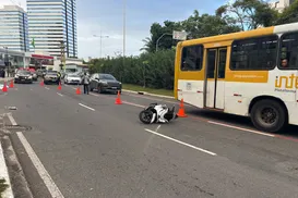 Mulher morre após sofrer acidente de motocicleta em Salvador - Imagem