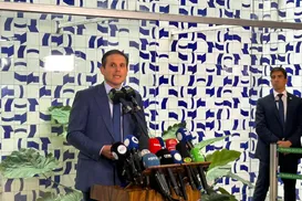 Partidos de Lula e Bolsonaro se unem em projeto que pressiona Motta - Imagem