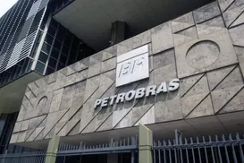 Petrobras acha petróleo de excelente qualidade no Rio de Janeiro - Imagem