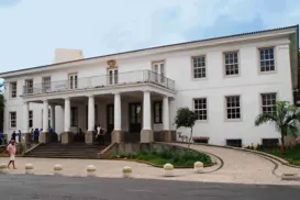 Estudantes acionam MPF para barrar licitação de R$ 30 milhões da UFBA - Imagem