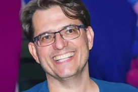 Prefeito que agrediu ex é acusado de usar máquina pública para calúnia - Imagem