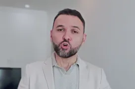 Prefeito utilizava fotografia pessoal em carnês do IPTU - Imagem