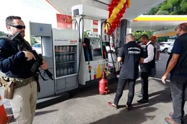 Fiscalização é intensificada em postos de combustíveis de Salvador após alta de preços - Imagem