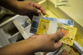 Servidores de Lauro de Freitas têm reajuste salarial de 10% no Dia do Trabalhador - Imagem