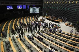 Reajuste para servidores do Congresso começa a valer após polêmica - Imagem