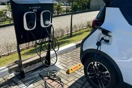 Recarga de carros elétricos em condomínios: veja o que falta para projeto virar lei na Bahia - Imagem