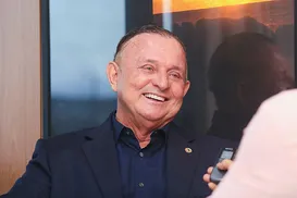 TCM: Alba formaliza convocação de Adolfo Menezes para sabatina na CCJ - Imagem