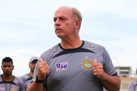 Técnico da Juazeirense é hospitalizado às pressas após jogo da Série D - Imagem