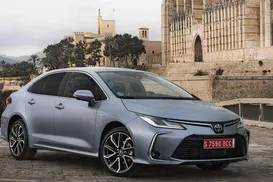 Toyota aplica maior desconto do ano para o Corolla Hybrid no país - Imagem