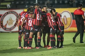 Vitória encara São Paulo com zaga remendada por seis desfalques - Imagem