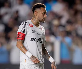 Neymar chegou ao fundo do poço, diz grande jornal europeu - Imagem