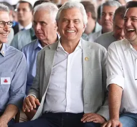 Visando eleições, 10 governadores e 10 prefeitos renunciam ao cargo - Imagem