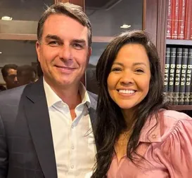 Flávio Bolsonaro pode ter vereadora mais votada do Nordeste como vice - Imagem