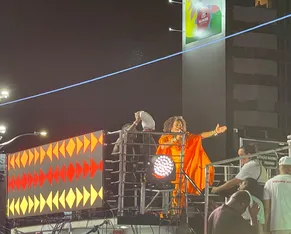 Trio de Margareth Menezes tem falha e atrasa desfile no Campo Grande - Imagem