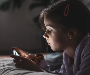 Especialistas sugerem atitudes para proteger crianças e adolescentes dos riscos digitais imagem