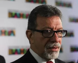 Afonso Florence deixa Casa Civil para focar nas eleições