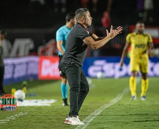Jair Ventura define prioridade do Vitória após tropeço no Nordestão