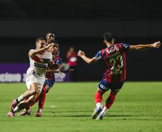 Bahia goleia Atlético-BA por 4 a 2 e confirma liderança no Baianão