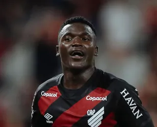 Bahia provoca atacante do Athletico que fez post polêmico após triunfo
