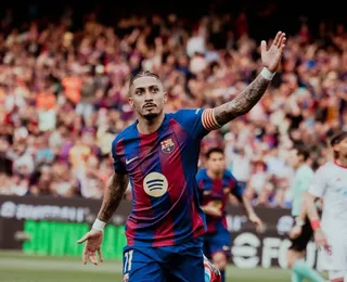 Bayern e Barcelona humilham com goleadas e avançam na Champions League