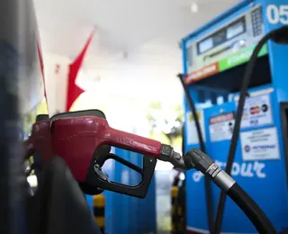 Postos de combustíveis e distribuidoras elevam lucro em 37% na guerra