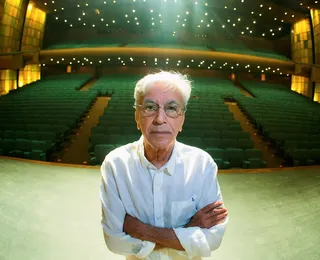Caetano Veloso ganha R$ 140 mil após ser chamado de “pedófilo” na TV