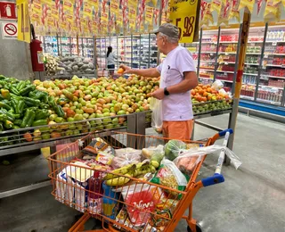 Cesta básica em Salvador dispara 5,21% e registra maior alta em três anos