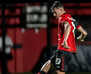 Claudinho volta a jogar após sete meses afastado: "jogador importante"