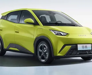 Vídeo: carros elétricos viram alvo de piada que pode suspender CNH