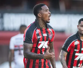 Emprestado ao Vitória, Cacá revela se vai jogar contra o Corinthians