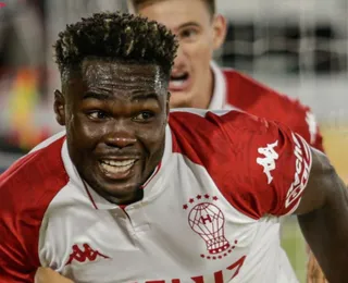 Ex-Vitória brilha na Argentina e é convocado antes da Copa do Mundo